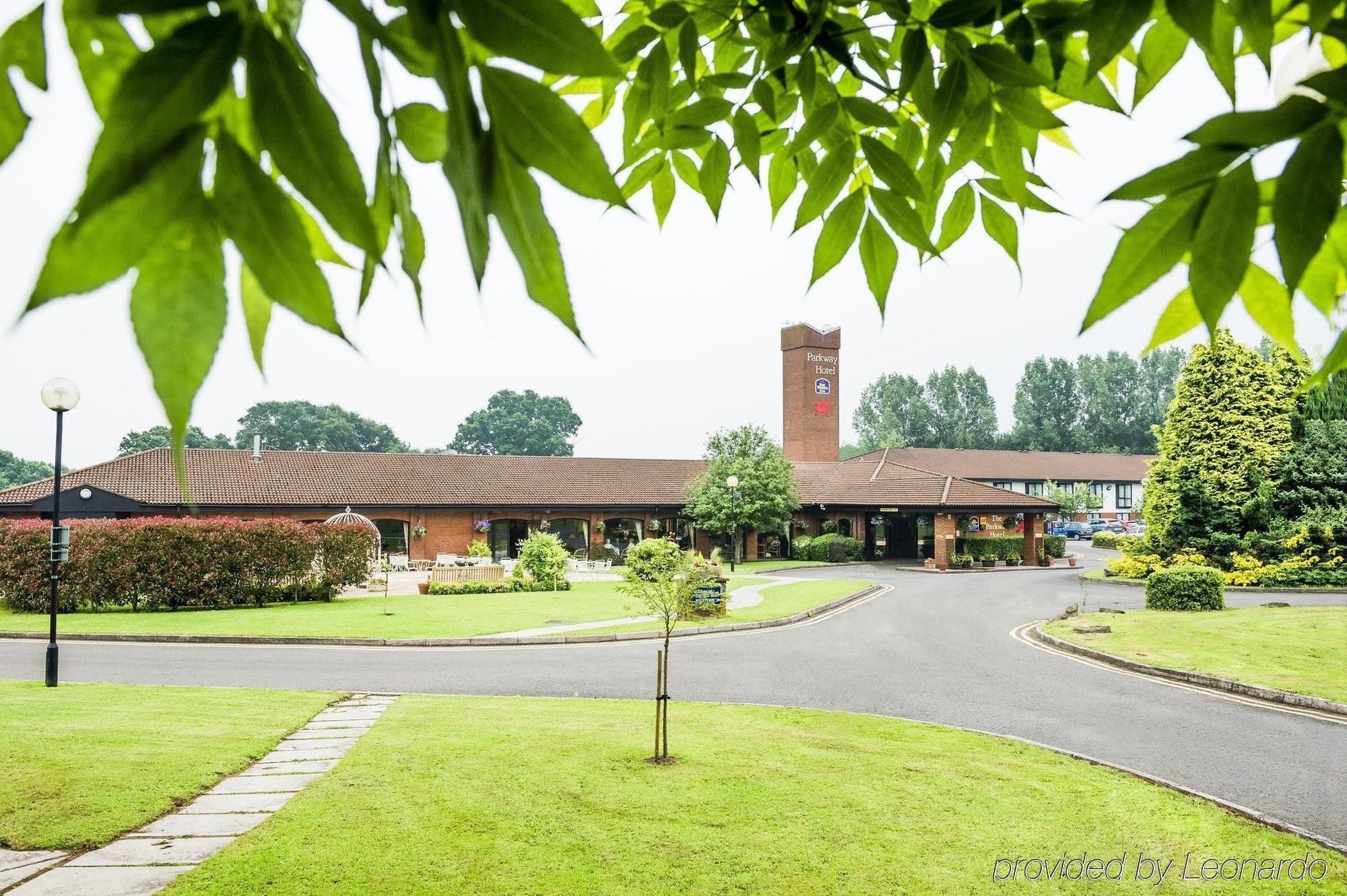Parkway Hotel & Spa Cwmbran Exterior foto